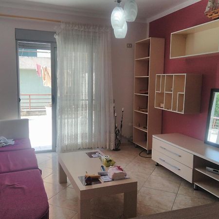 Queen Hostel Dıraç Dış mekan fotoğraf